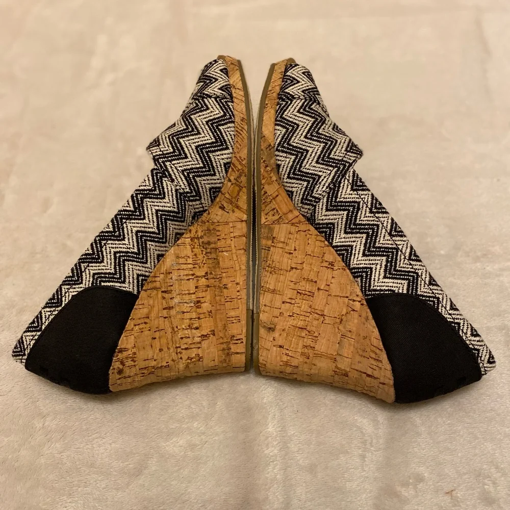 TOMS Black and White Zigzag Cork Wedges